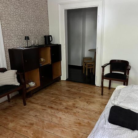 Utcara Nyilo Apartman Vac Luaran gambar