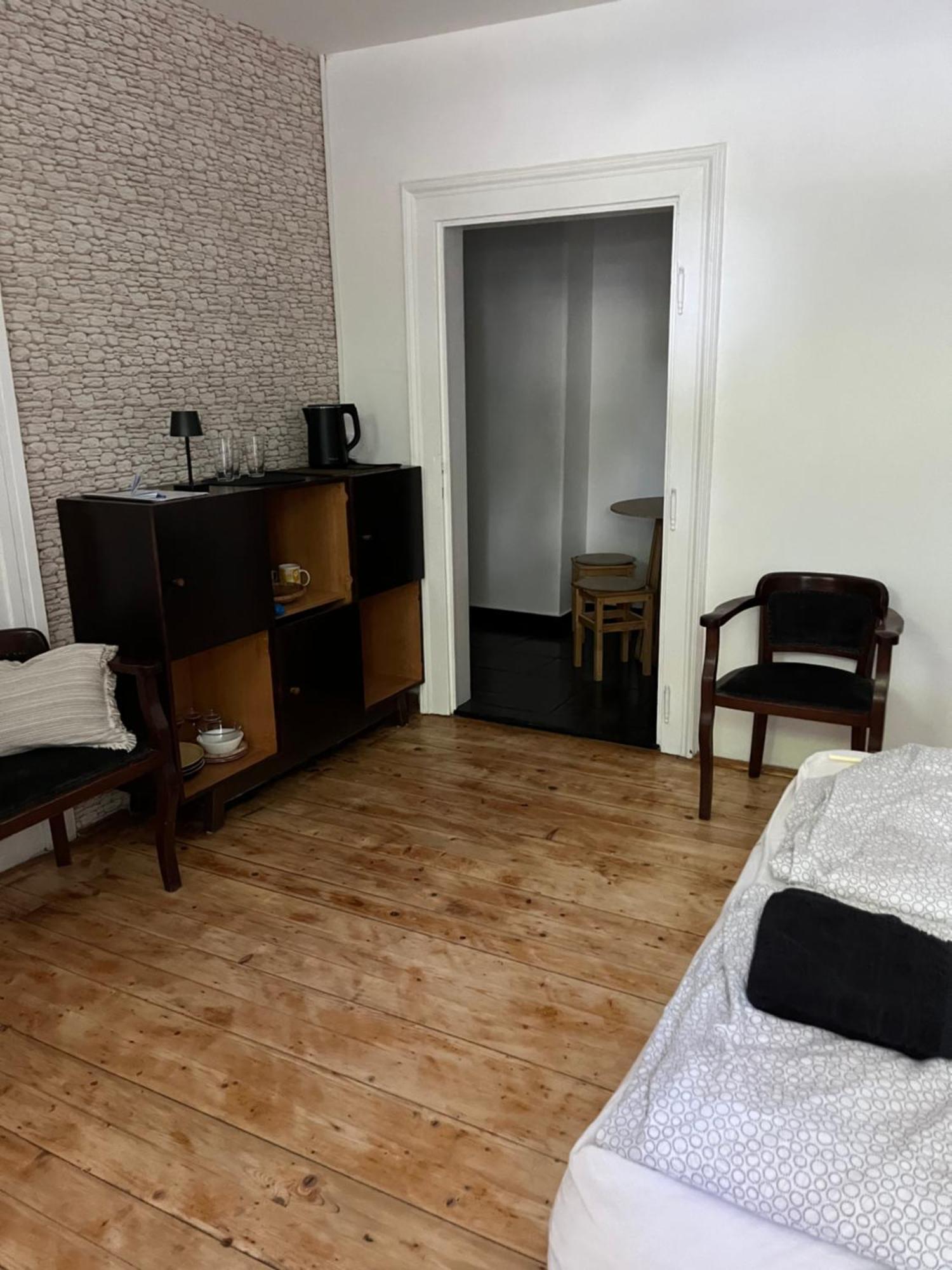 Utcara Nyilo Apartman Vac Luaran gambar